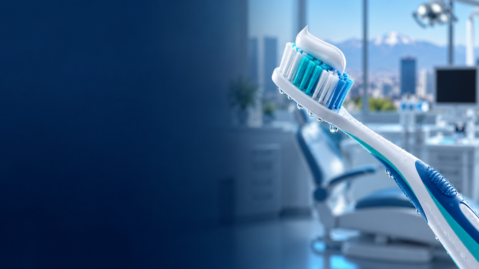Cepillo dental profesional en consulta odontológica IODOF